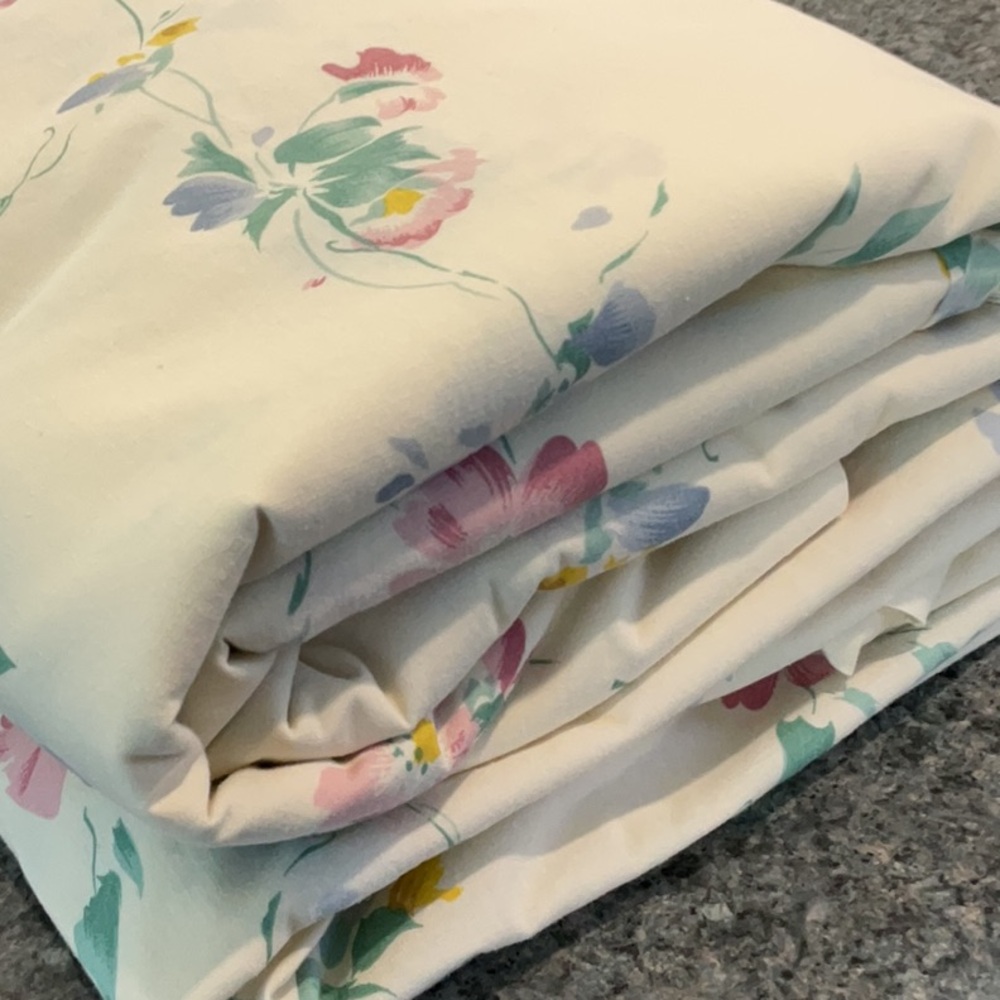 Dan Rivers 2 piece twin floral sheets vintage 1960/70s